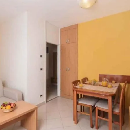 דירה In - Istrien 12032 אומאג